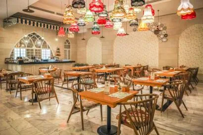 best restaurants in Khobar, Top Pakistani restaurants in Al Khobar, Bikki Restaurant, largest restaurant in the world, fine dining in Khobar, outdoor restaurants in Khobar.